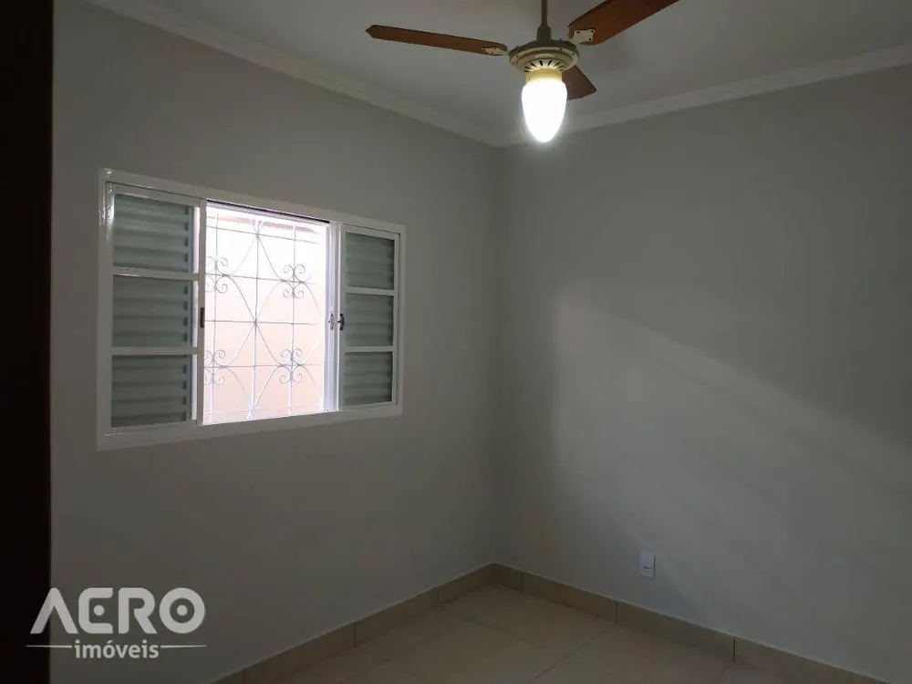 Casa, 3 quartos, 180 m² - Foto 2