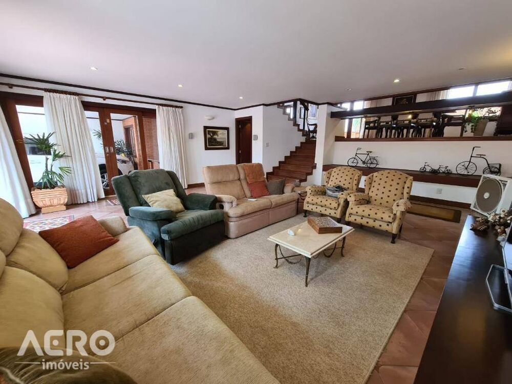 Casa à venda com 3 quartos, 279m² - Foto 7