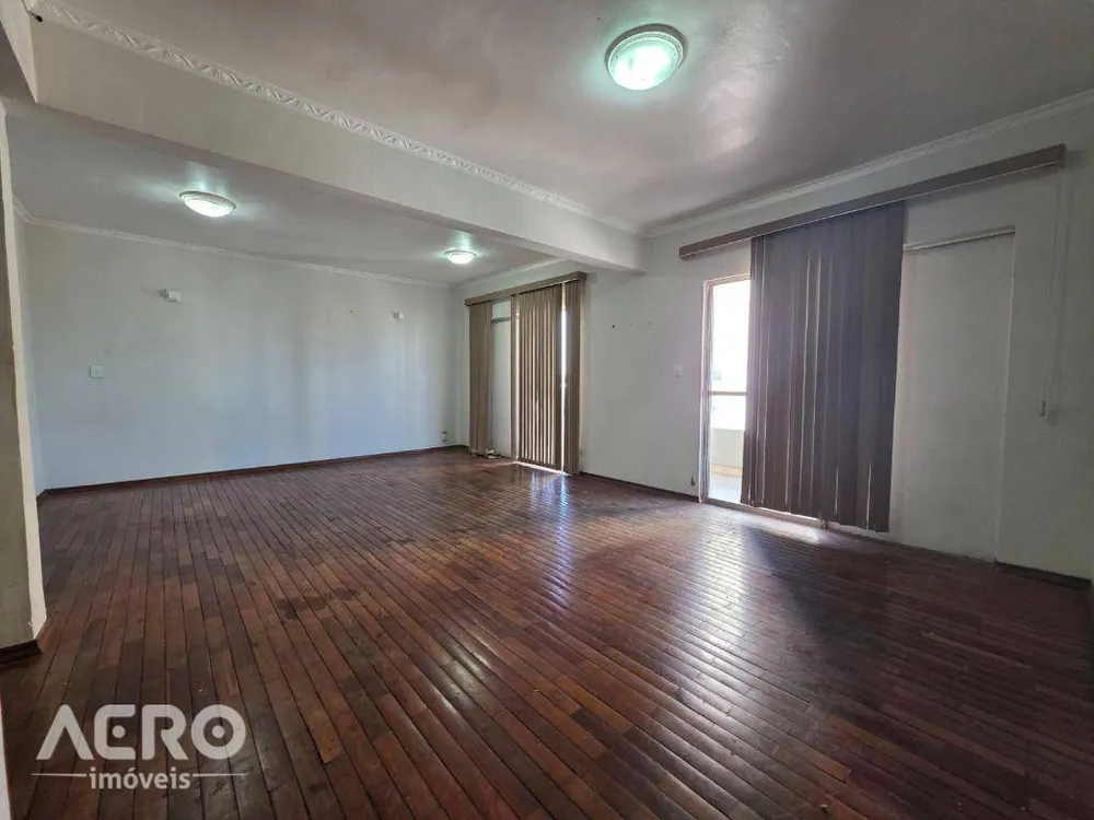 Apartamento, 3 quartos, 120 m² - Foto 1
