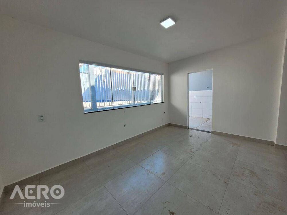 Casa, 3 quartos, 218 m² - Foto 4