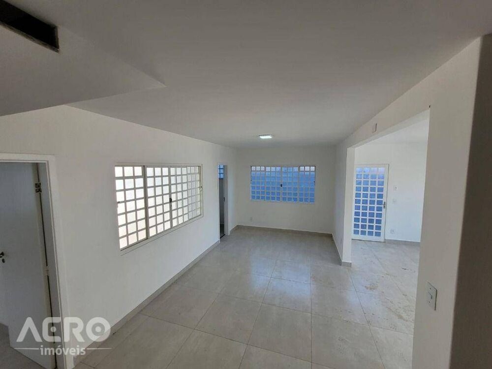 Casa, 3 quartos, 218 m² - Foto 6