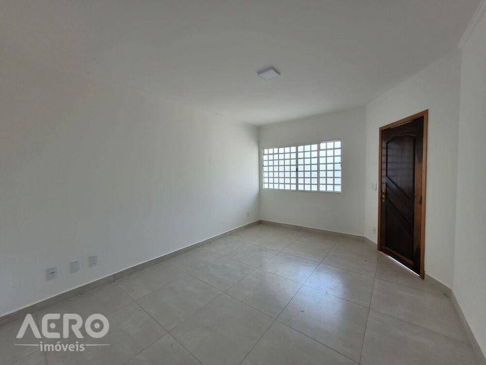 Casa, 3 quartos, 218 m² - Foto 8