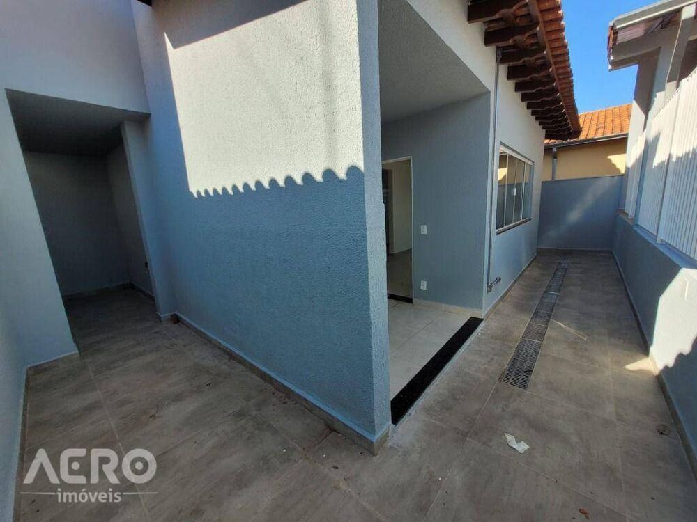 Casa, 3 quartos, 218 m² - Foto 3