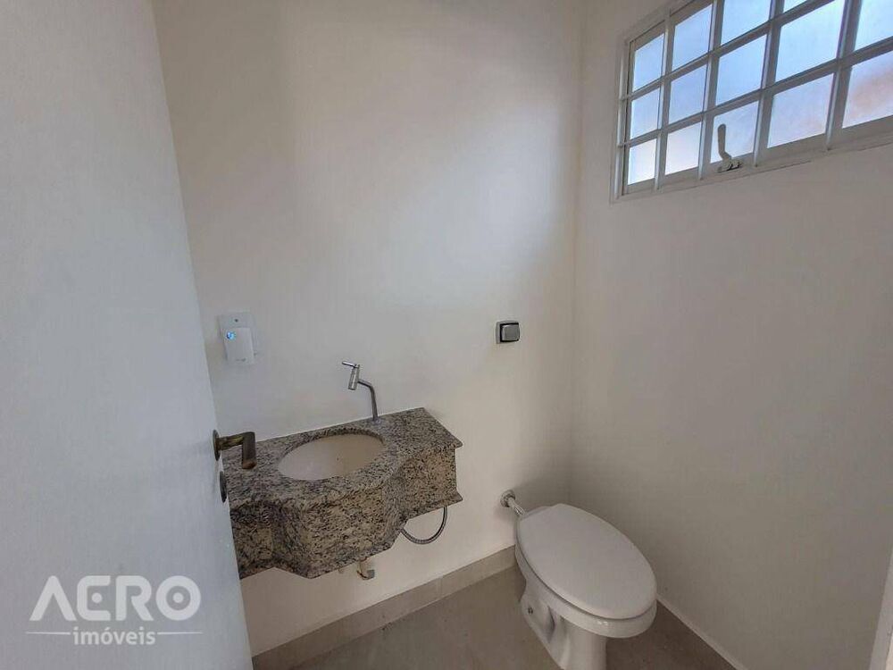 Casa, 3 quartos, 218 m² - Foto 10