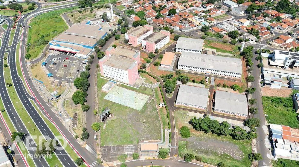 Prédio Inteiro, 22000 m² - Foto 1