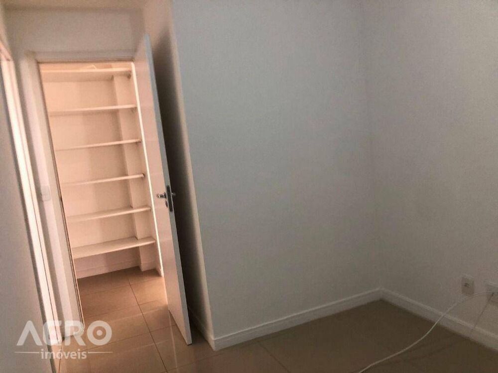 Apartamento para alugar com 2 quartos, 62m² - Foto 13