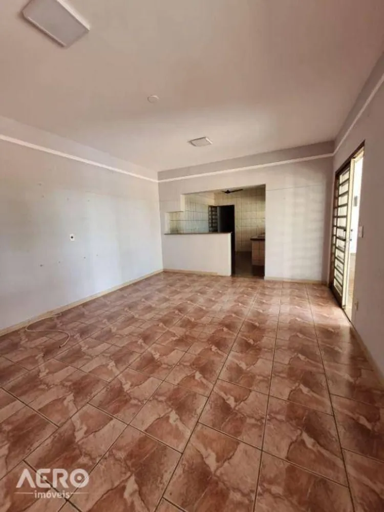 Casa, 2 quartos, 556 m² - Foto 4