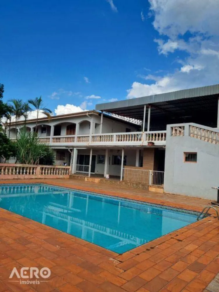 Casa, 2 quartos, 556 m² - Foto 1