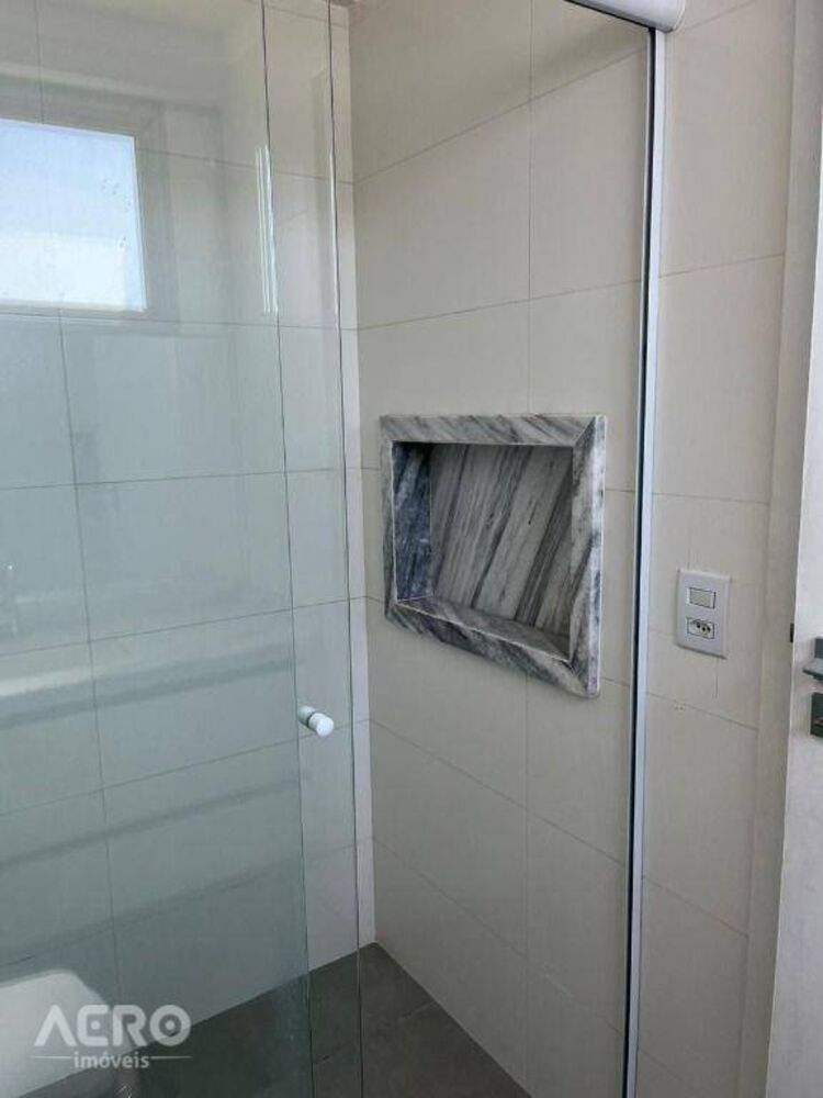 Apartamento para alugar com 1 quarto, 45m² - Foto 16
