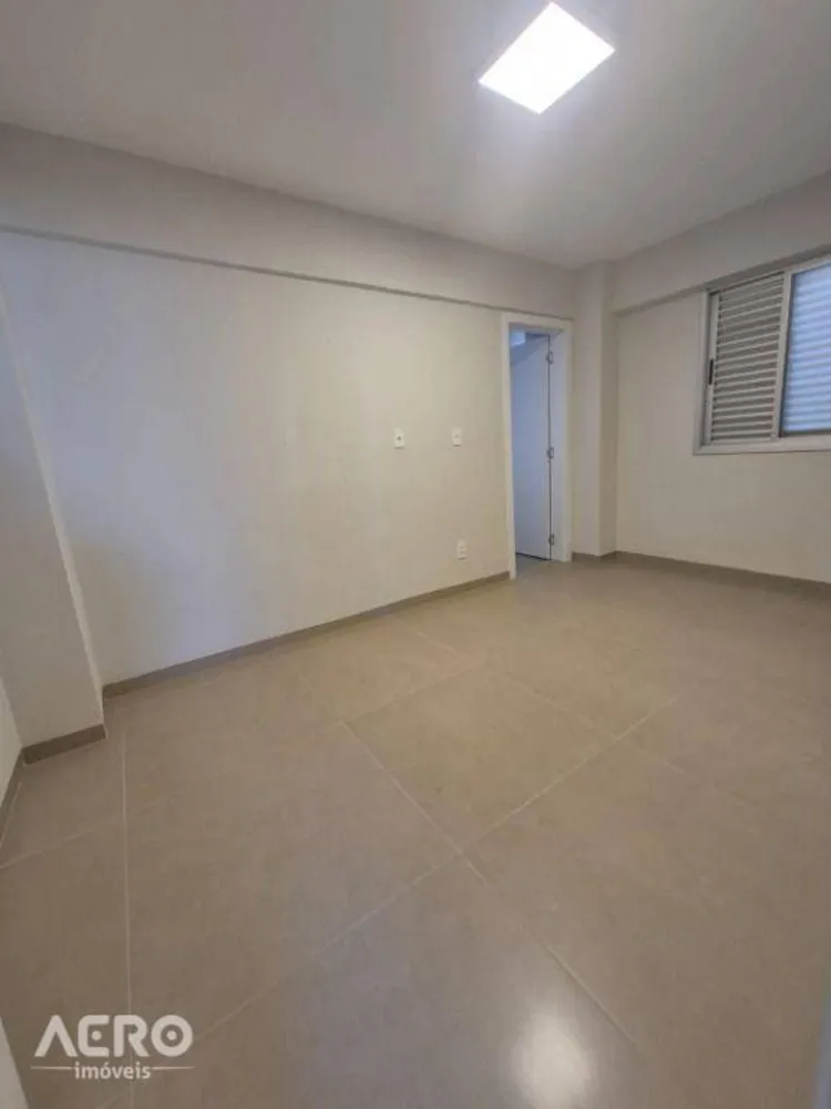 Apartamento, 2 quartos, 74 m² - Foto 2