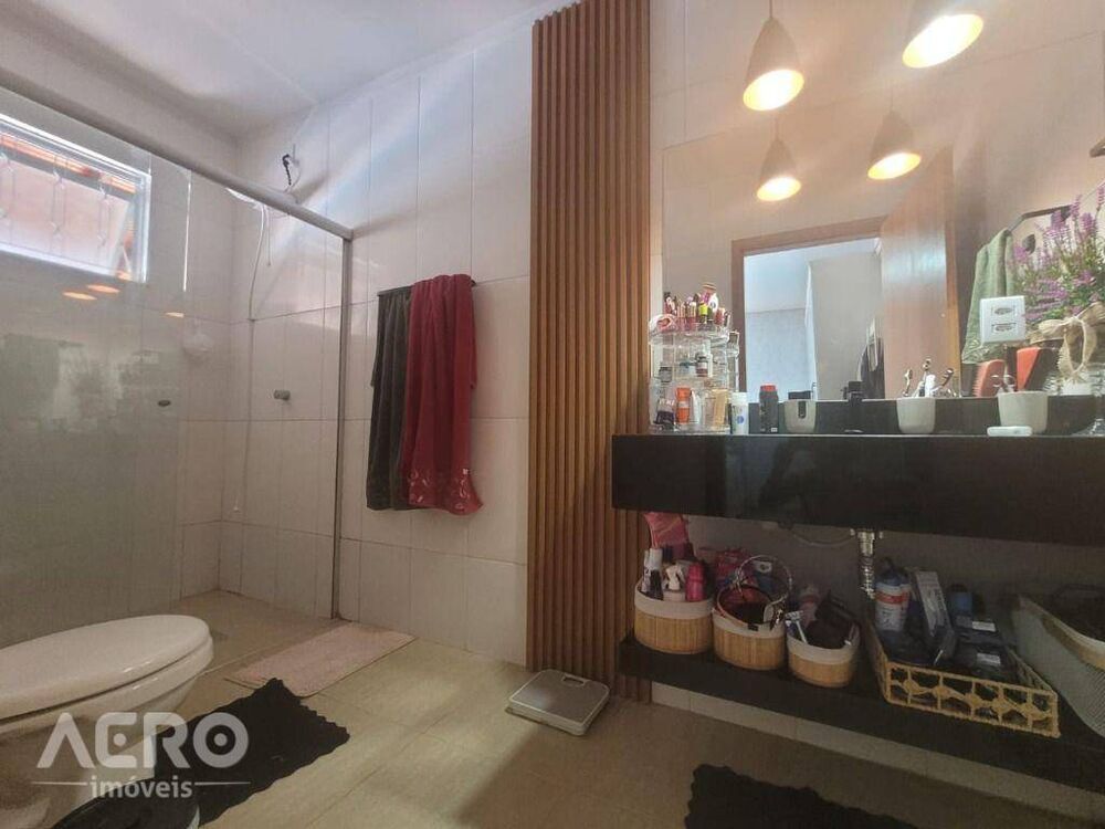 Casa, 2 quartos, 210 m² - Foto 3