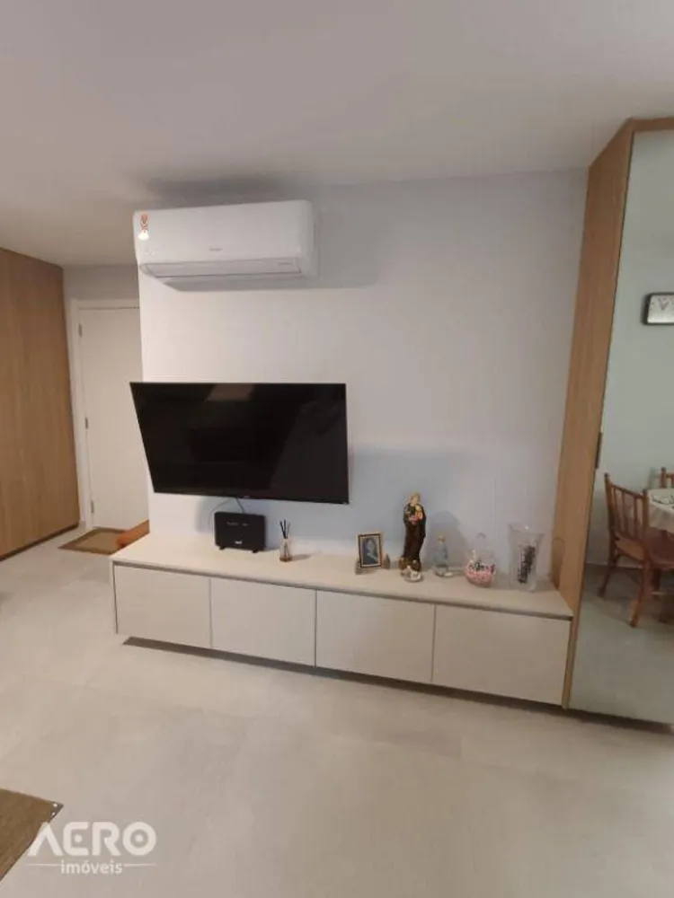 Apartamento, 3 quartos, 76 m² - Foto 2