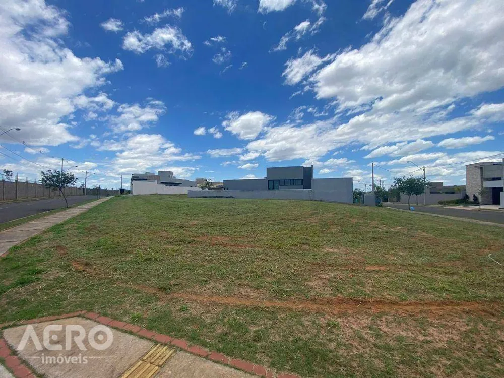 Loteamento e Condomínio, 744 m² - Foto 2