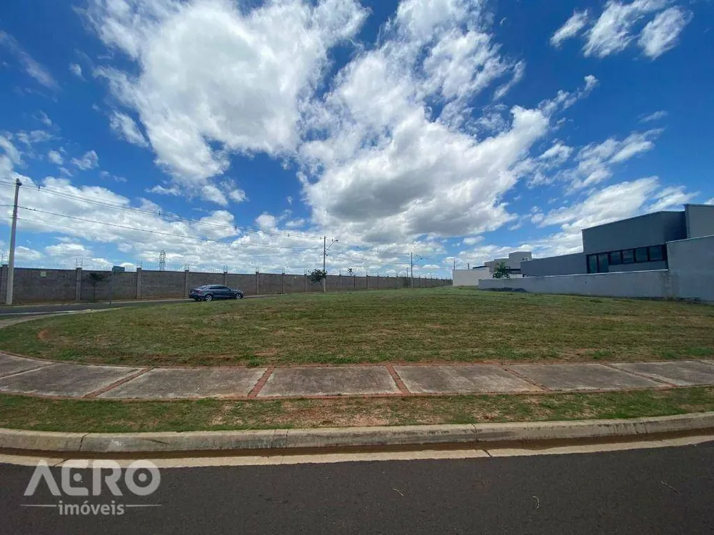 Loteamento e Condomínio, 744 m² - Foto 1
