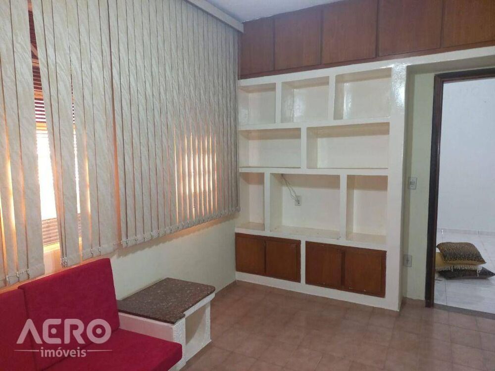 Casa, 3 quartos, 190 m² - Foto 1