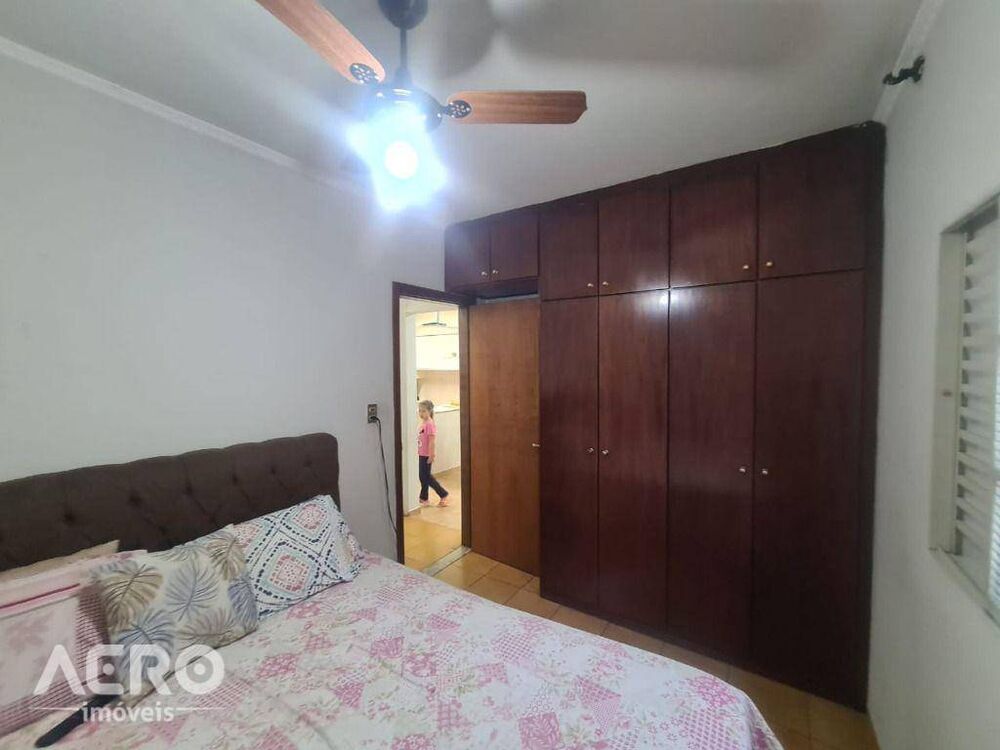 Casa à venda com 3 quartos, 160m² - Foto 3