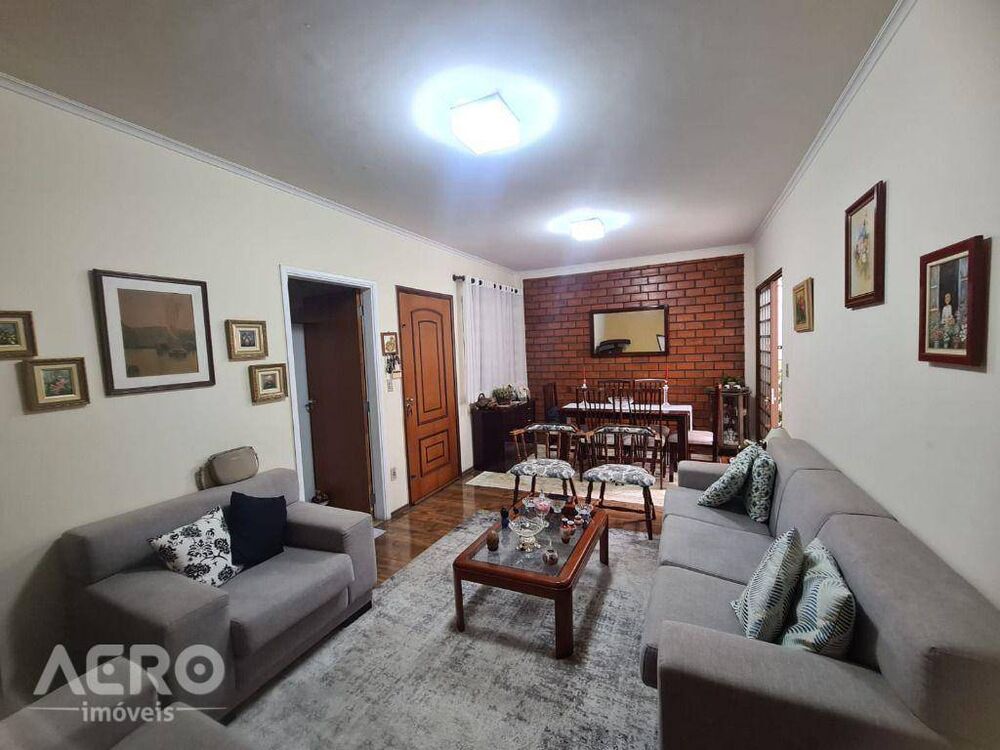 Casa, 3 quartos, 119 m² - Foto 1