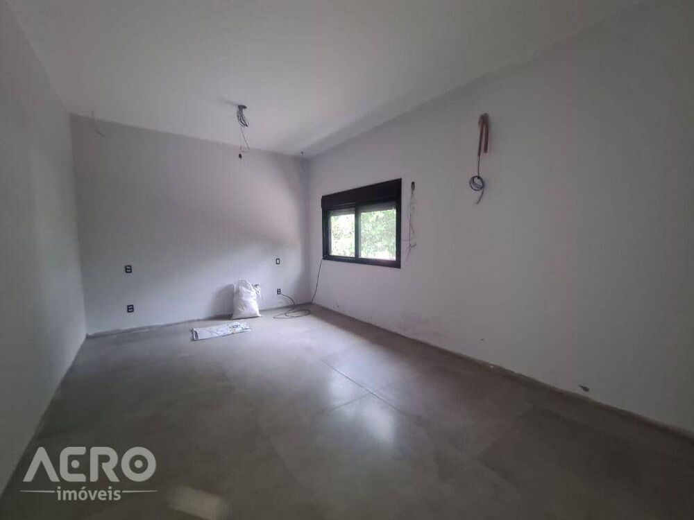 Casa de Condomínio à venda com 4 quartos, 225m² - Foto 4