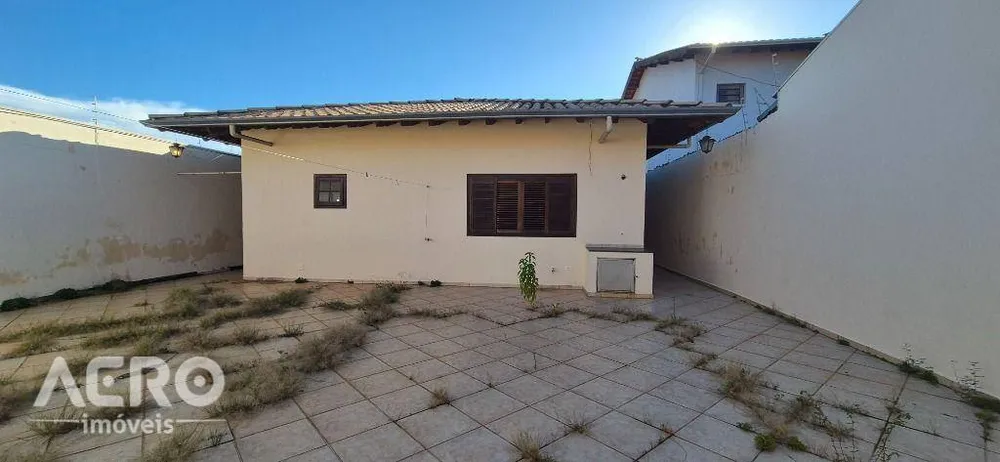 Casa, 3 quartos, 213 m² - Foto 4