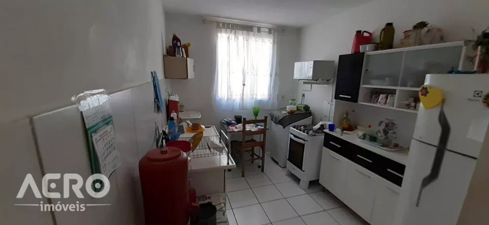 Apartamento à venda com 1 quarto, 47m² - Foto 2