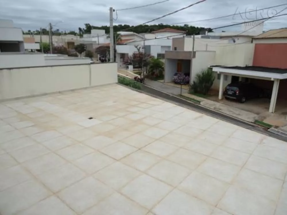 Sobrado à venda com 3 quartos, 330m² - Foto 2