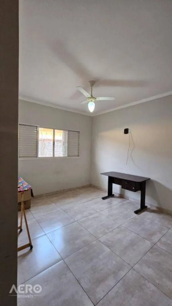 Casa, 3 quartos, 81 m² - Foto 2