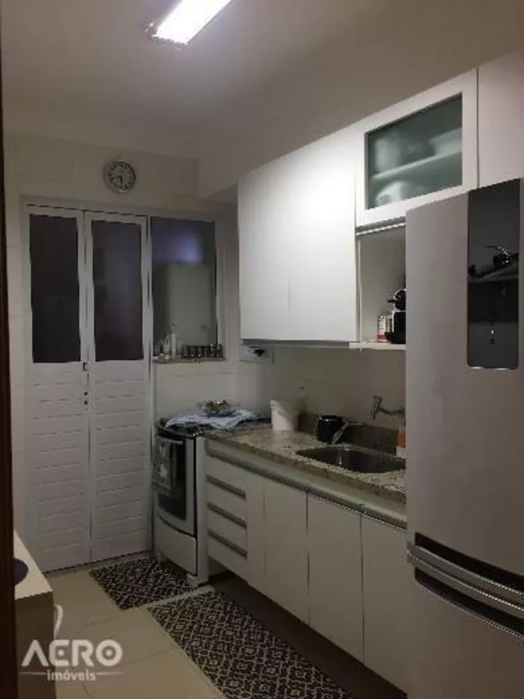 Apartamento à venda com 3 quartos, 86m² - Foto 4