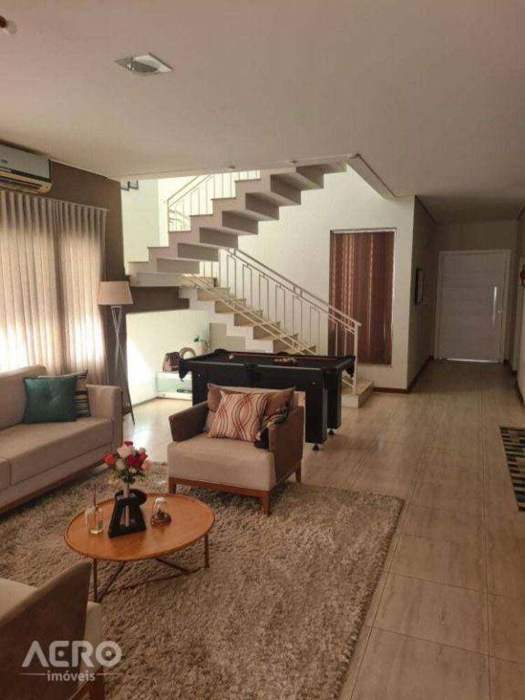 Casa de Condomínio, 4 quartos - Foto 1