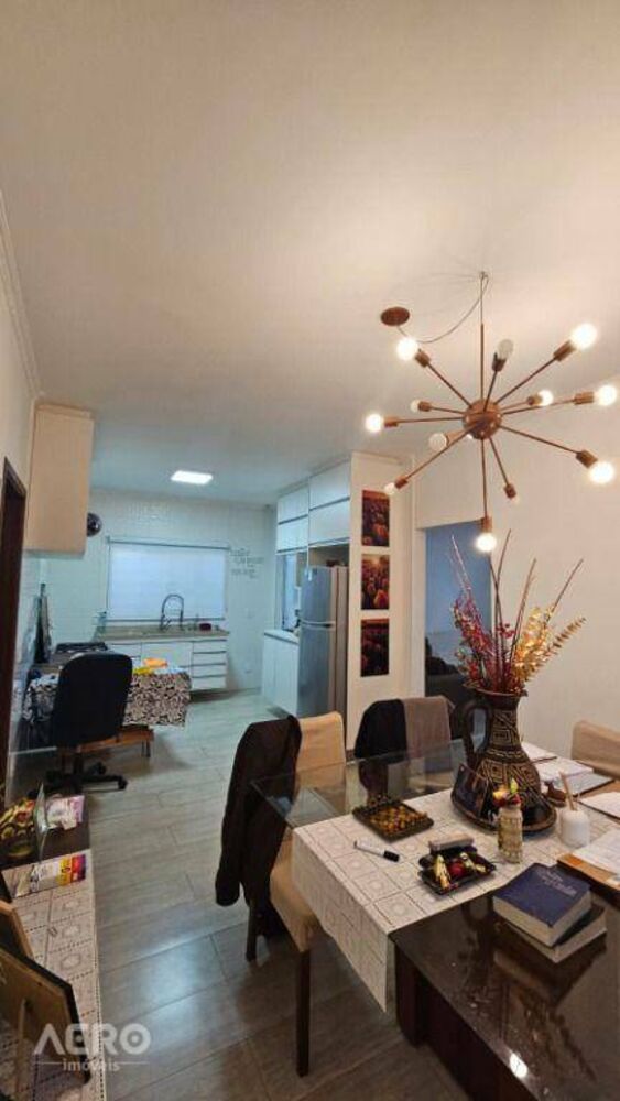 Casa, 3 quartos, 170 m² - Foto 2