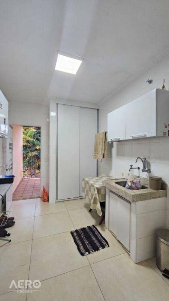 Casa, 3 quartos, 170 m² - Foto 8