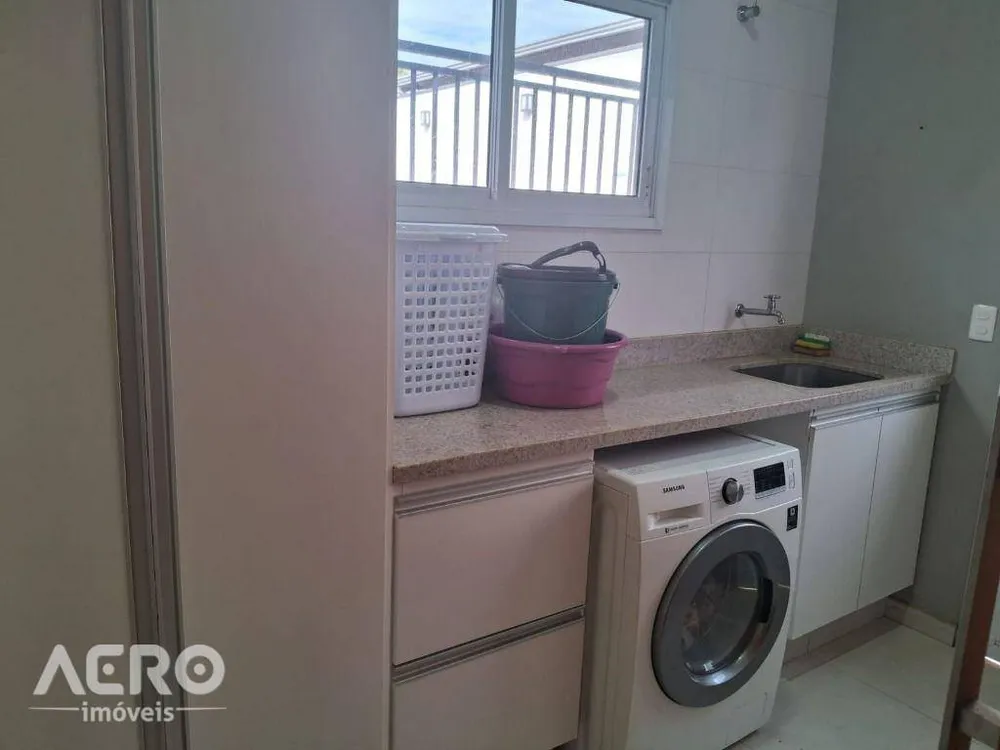Casa, 3 quartos, 231 m² - Foto 2