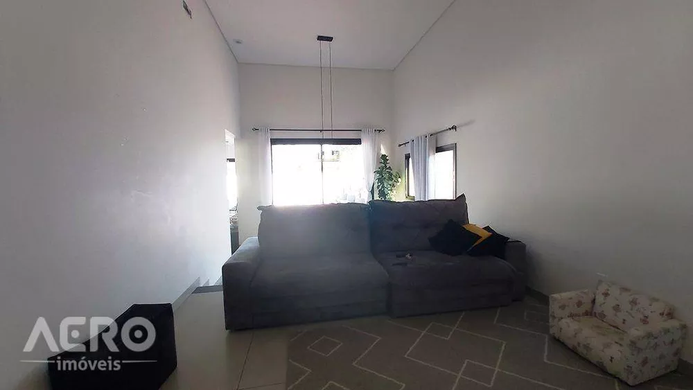 Casa de Condomínio à venda com 3 quartos, 250m² - Foto 4