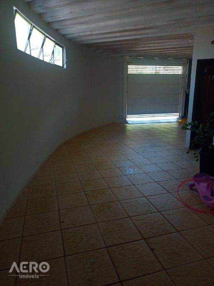 Casa, 3 quartos, 212 m² - Foto 3