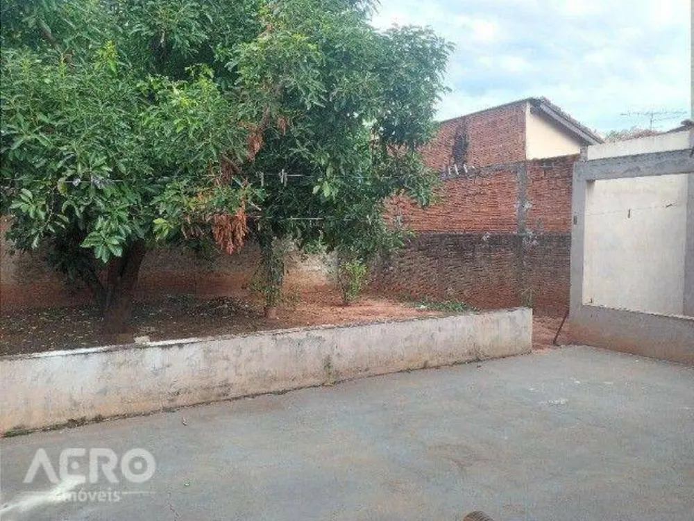 Casa, 2 quartos, 165 m² - Foto 1