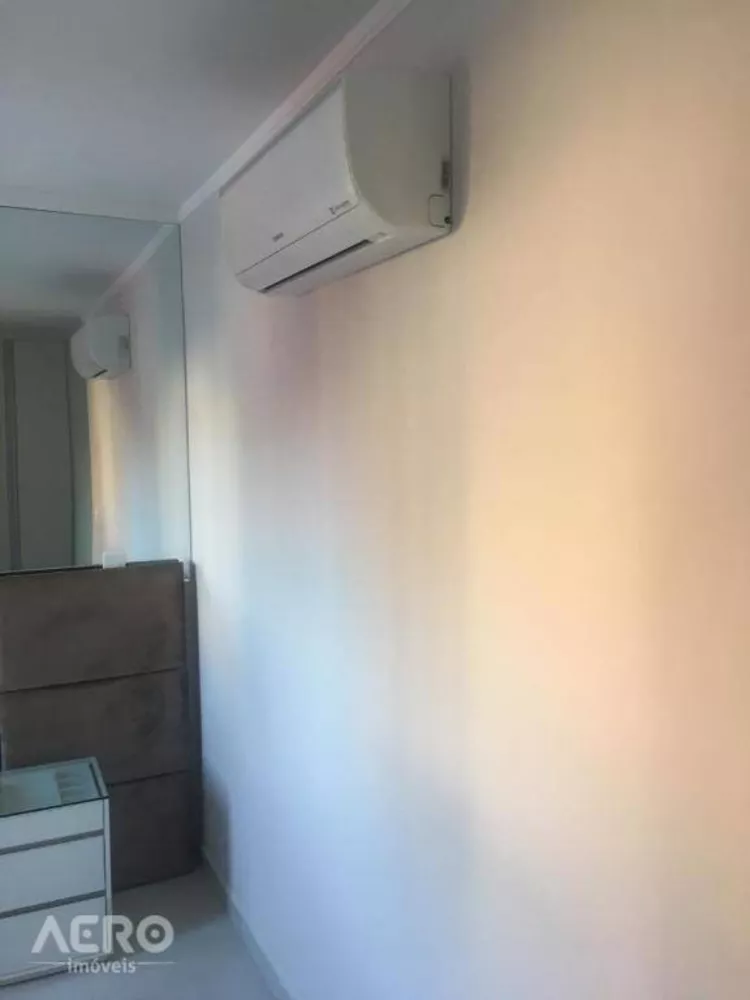 Apartamento à venda com 2 quartos, 70m² - Foto 3