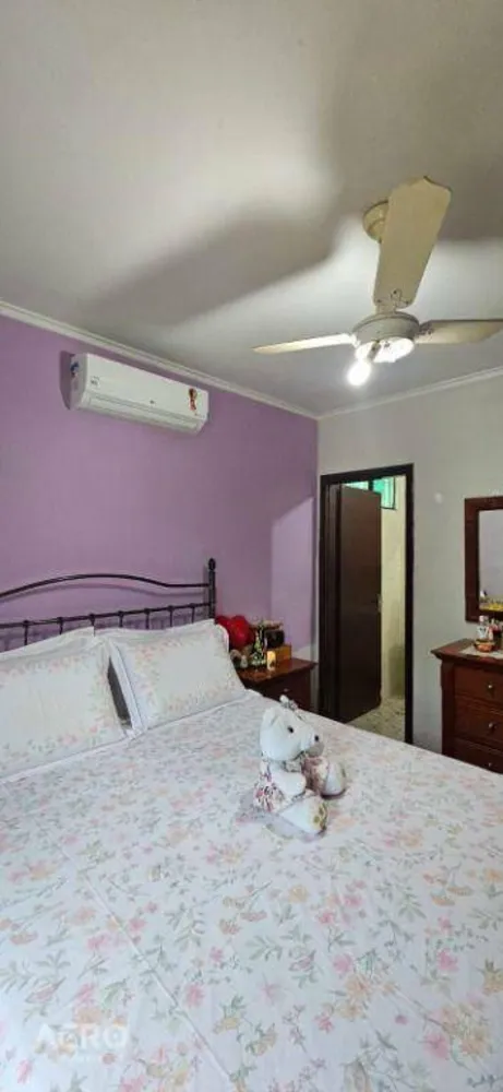 Casa, 3 quartos, 208 m² - Foto 3