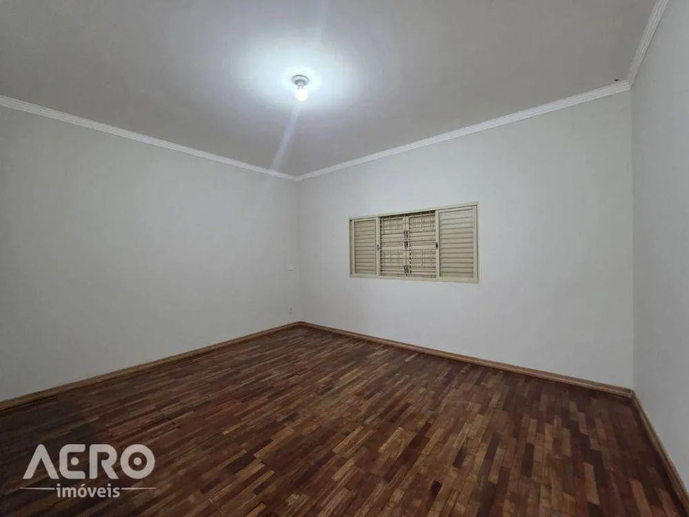 Casa, 4 quartos, 260 m² - Foto 11