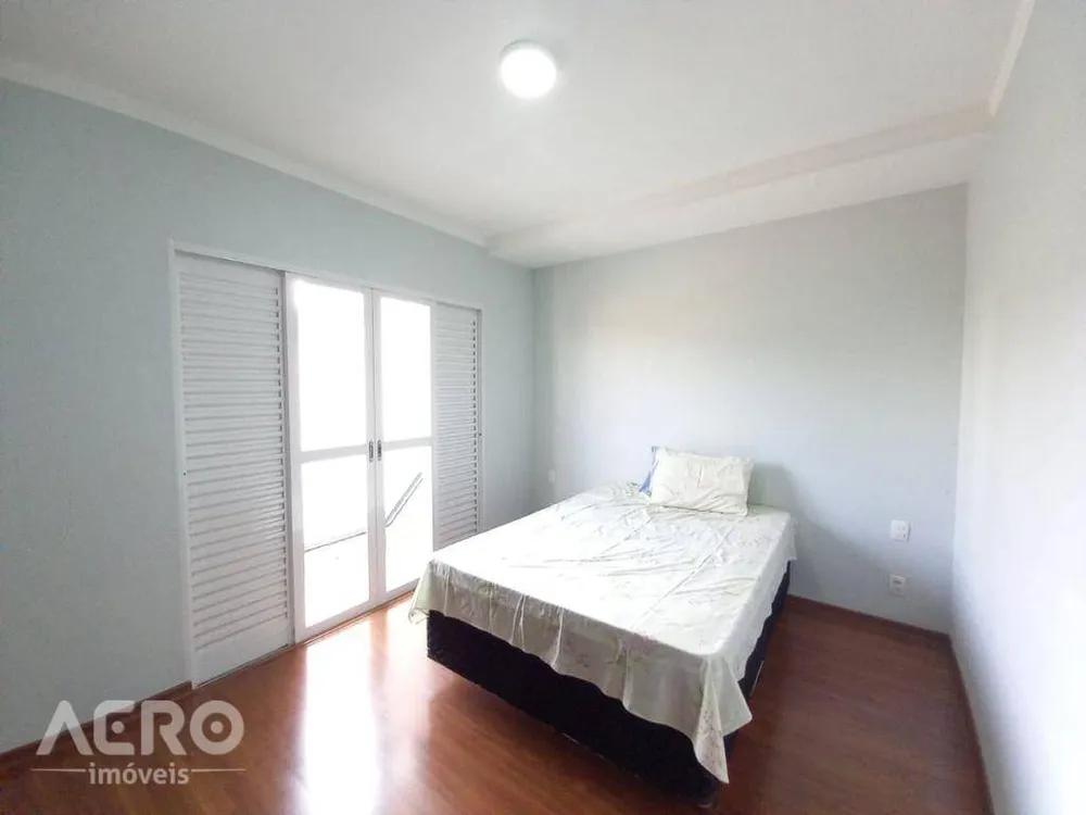 Casa, 3 quartos, 180 m² - Foto 3