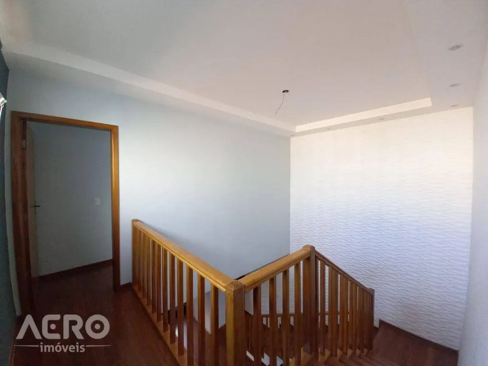 Casa, 3 quartos, 180 m² - Foto 1