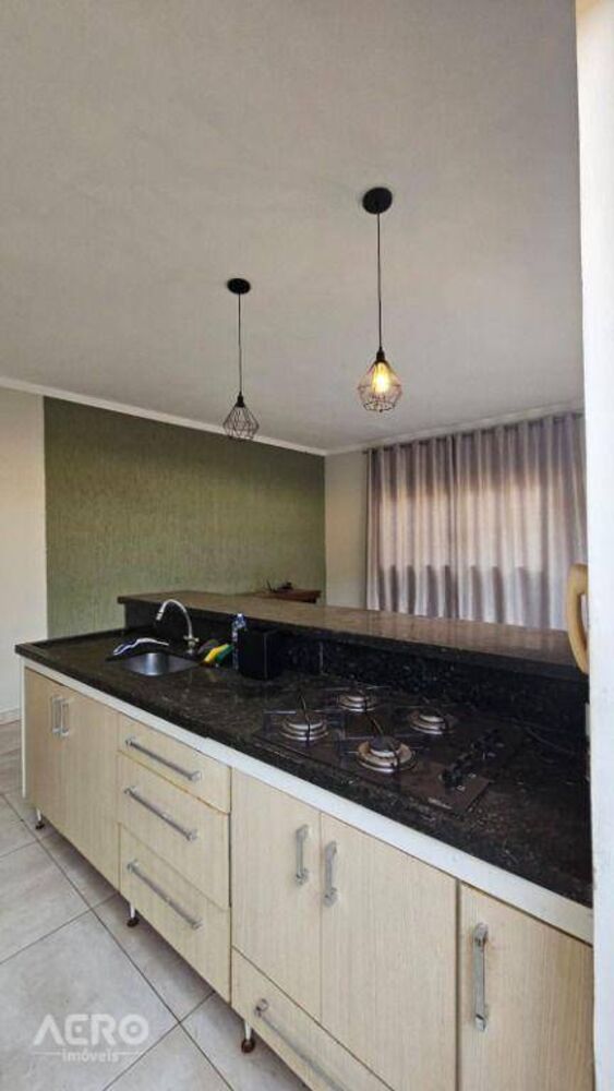 Casa, 3 quartos, 81 m² - Foto 2