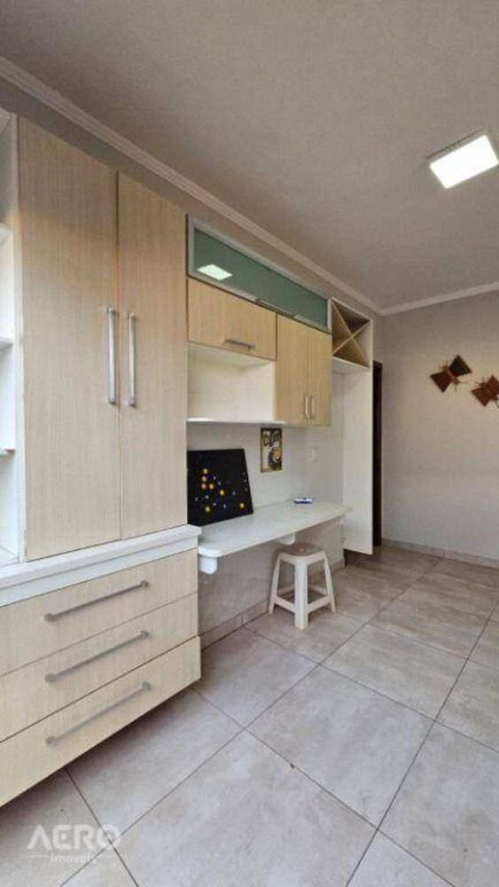 Casa, 3 quartos, 81 m² - Foto 3