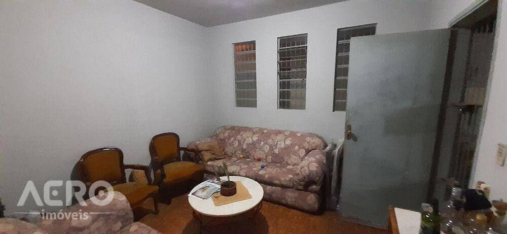 Casa à venda com 3 quartos, 111m² - Foto 9