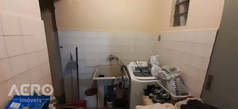 Casa à venda com 3 quartos, 111m² - Foto 4