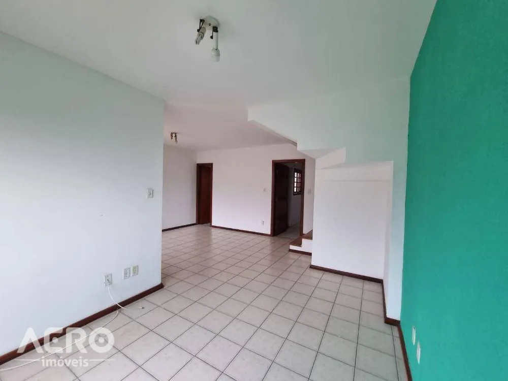 Casa, 3 quartos, 140 m² - Foto 2