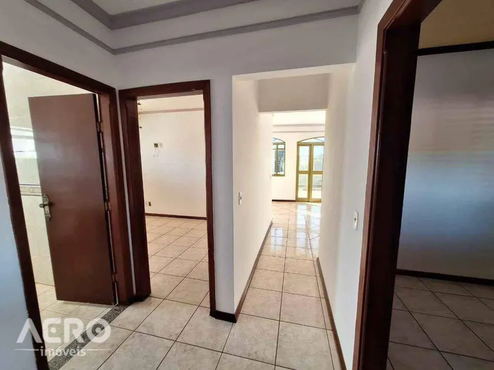 Casa, 4 quartos, 200 m² - Foto 9