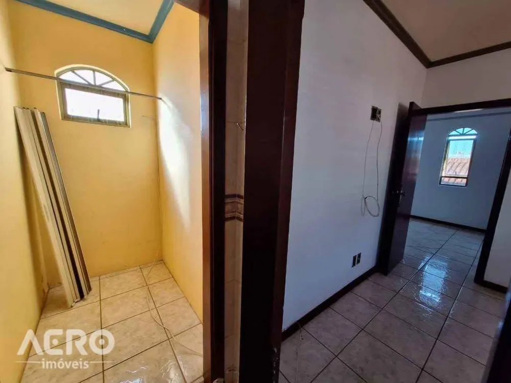 Casa, 4 quartos, 200 m² - Foto 12