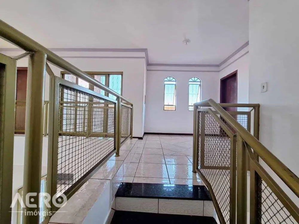 Casa, 4 quartos, 200 m² - Foto 2
