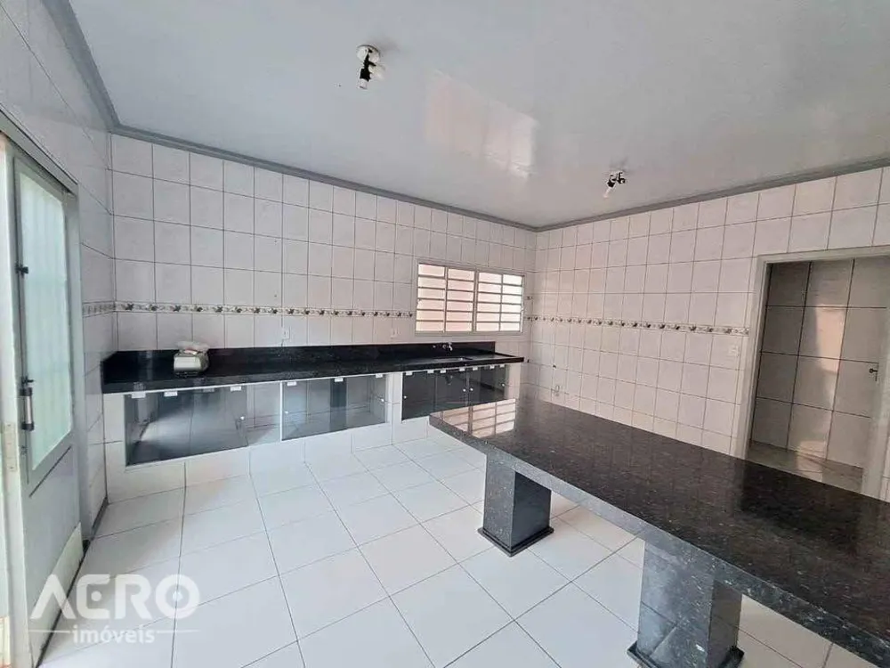 Casa, 4 quartos, 200 m² - Foto 11
