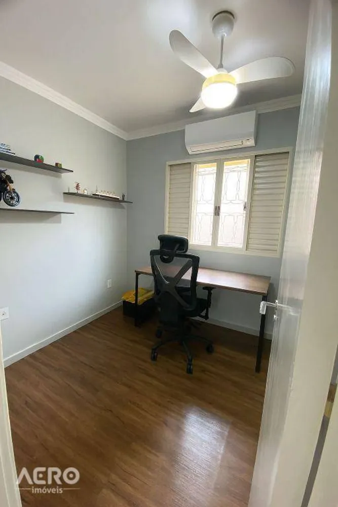 Casa, 3 quartos, 134 m² - Foto 2
