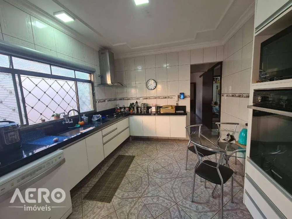 Casa, 3 quartos, 183 m² - Foto 12